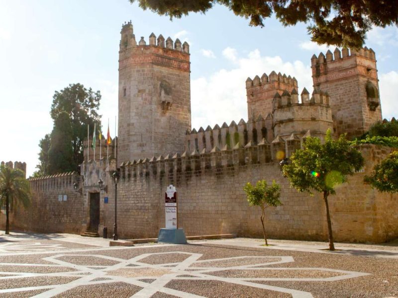 puerto de santa maria agencia de viajes iluminada